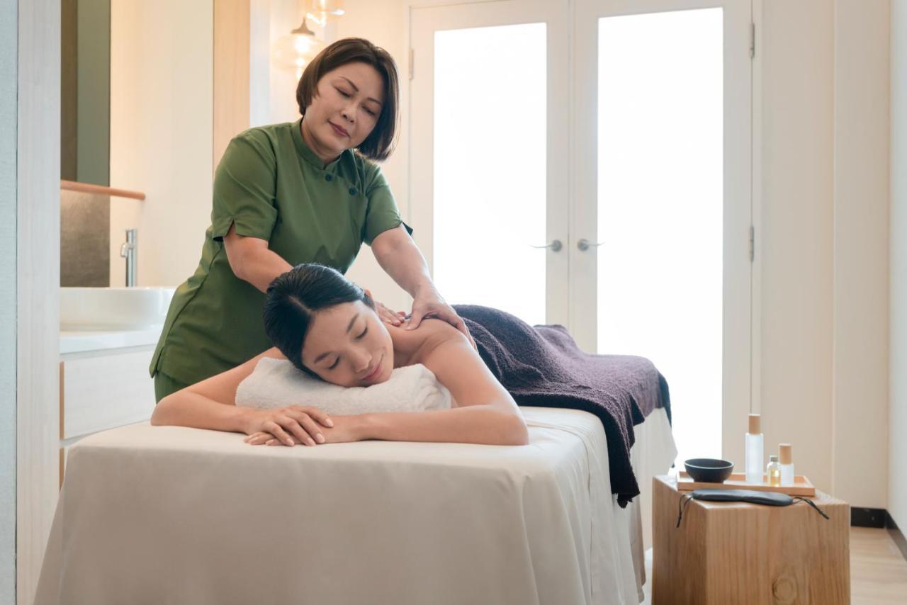 Oasia Resort Sentosa By Far East Hospitality 싱가포르 외부 사진 Thai massage