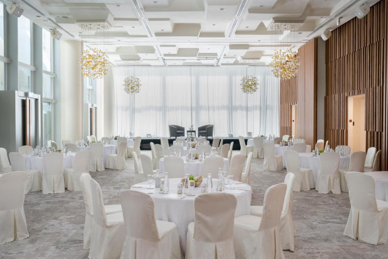 Oasia Resort Sentosa By Far East Hospitality 싱가포르 외부 사진 The ballroom